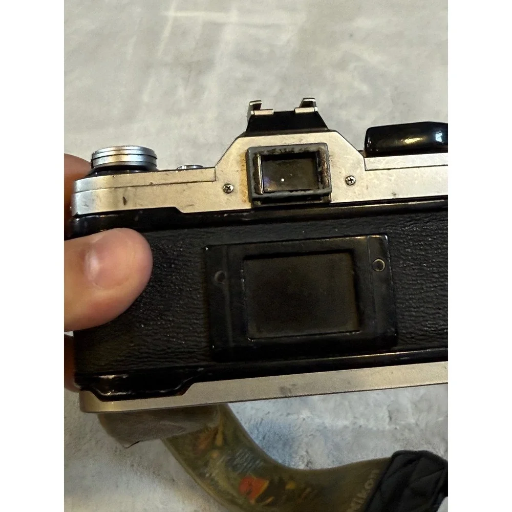 Canon AE-1 35mm SLR Film Camera with Vivitar 70-200mm f3.8 Macro Zoom Lens